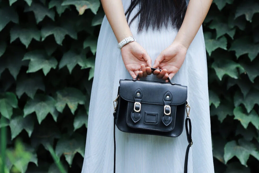 Glam on the Go Unveiling Top Handbag Picks for a Night Out