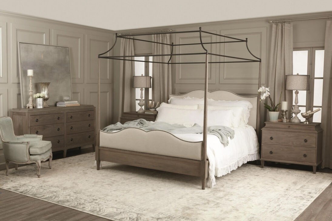 Infuse Royal Charm into Your Bedroom with these Four-Poster Bed Concepts