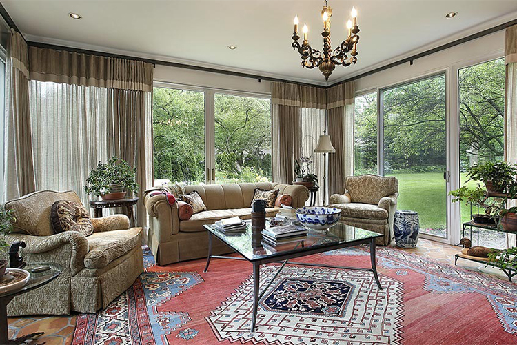 6 Ways to Recreate Traditional Living Room Design in Your Urban Home