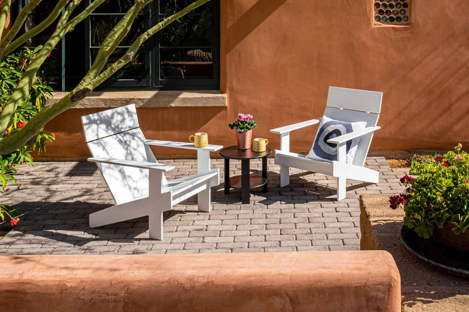 2Modern Featured Image