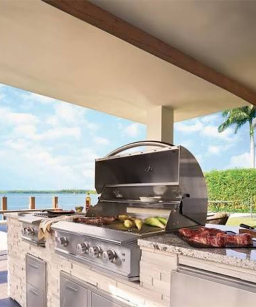 Blaze Professional LUX Gas Grill